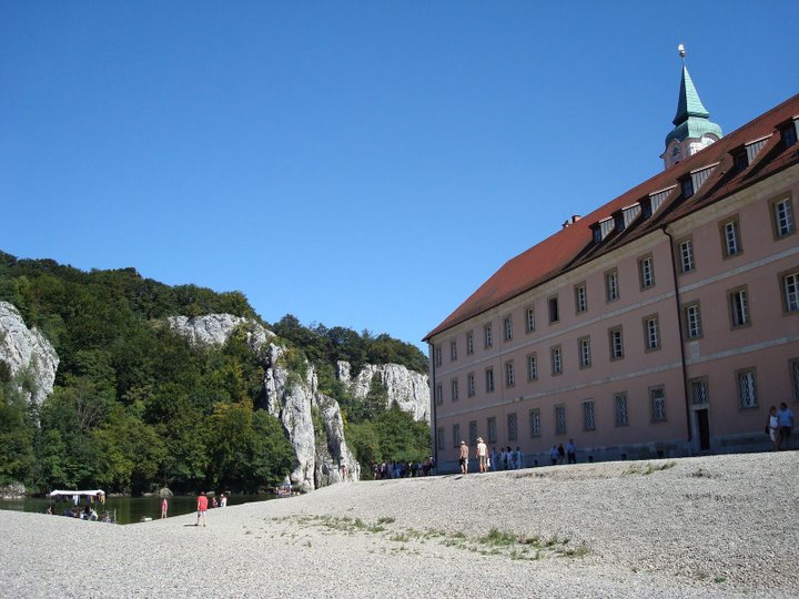 Samostan Weltenburg u čijem se sklopu nalazi jedno od starijih postrojenja za proizvodnju piva na svijetu